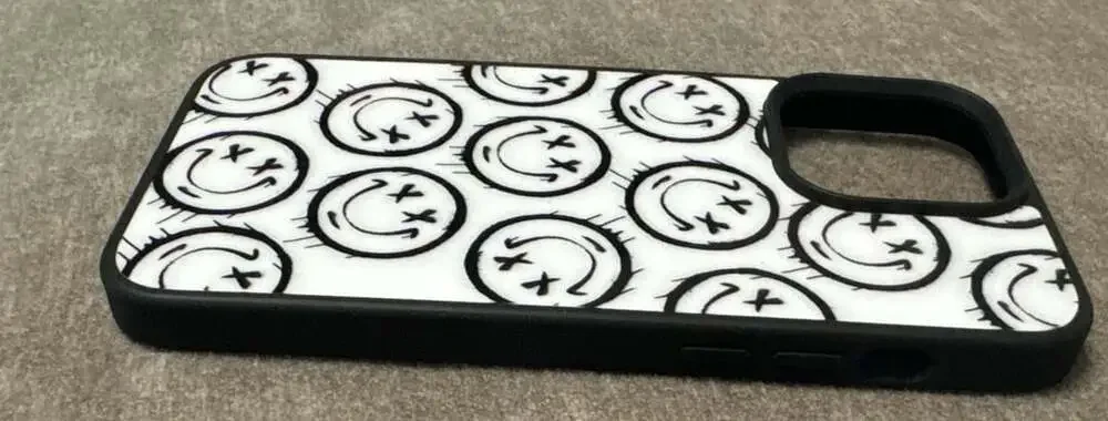 Micase iPhone Smiley Face Graffiti Tempered Glass Phone Case